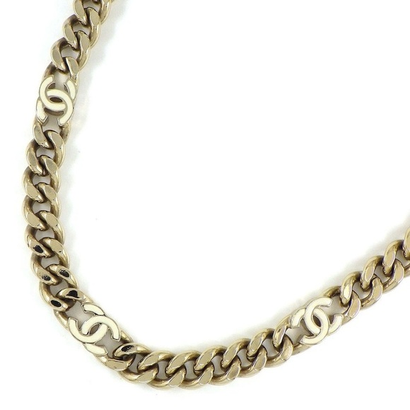 CHANEL 2022 Enamel CC Choker Necklace - Picture 3 of 10